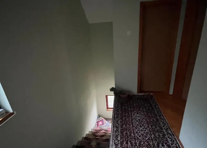 Kuca Za Najam Na Mahmutovcu Vikendica *