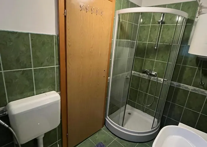 Kuca Za Najam Na Mahmutovcu Vikendica Sarajevo